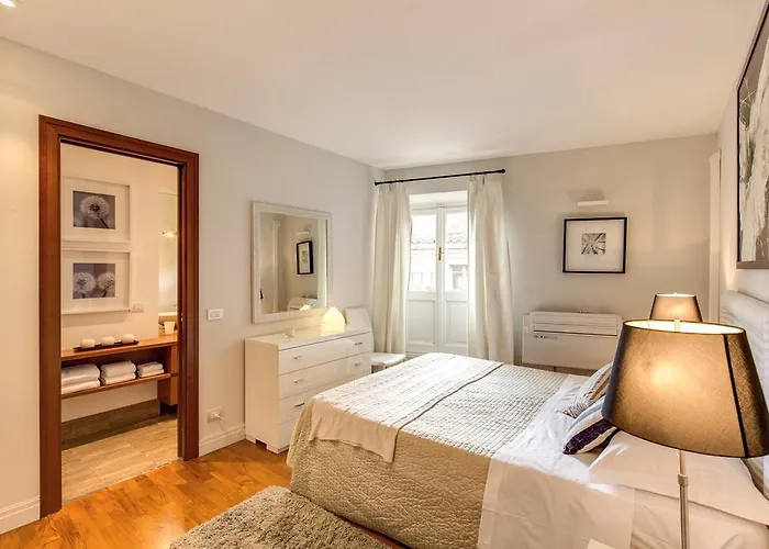 Piacentino Homes Piazza Venezia View Apartamento